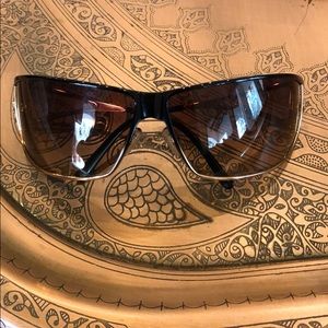 Versace sunglasses, gently used. great condition!